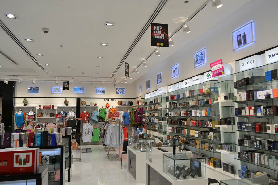 V Brand Gallery Outlet – Dubai Outlet Mall – Dubai